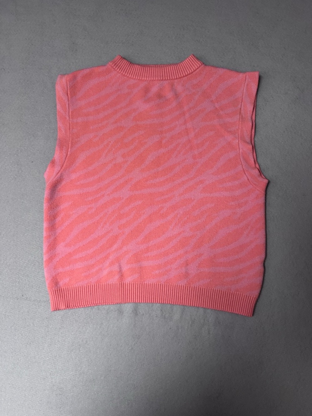 Nasty Gal Coral Ribbed Knit Crewneck Vest